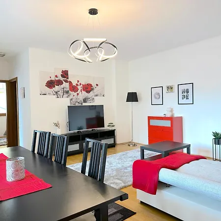 Appartement Spacious 3-bedroom With Balcony & Free Parking Boedapest
